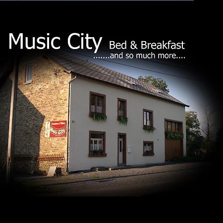 B&B Music City Wibrin Exteriér fotografie